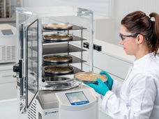 Freeze Drying with the Refrigerant of the Future